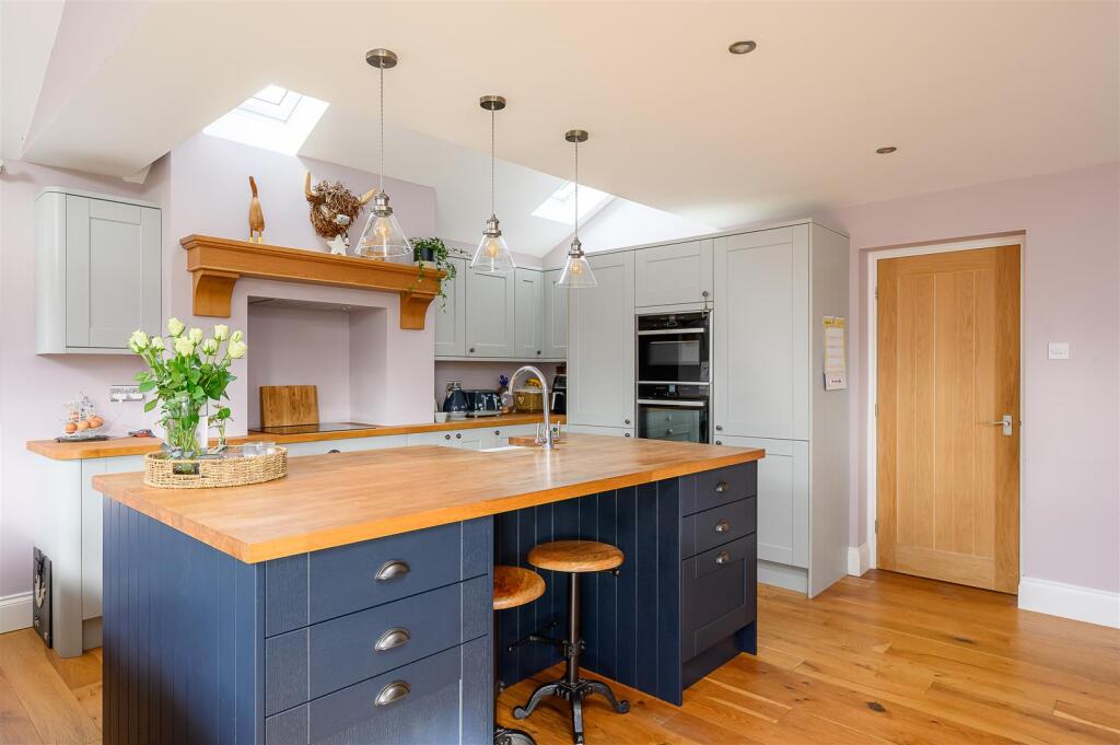 Kitchen Diner Family Room