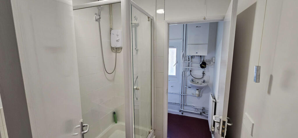 Now available 4 bedroom Apartment for rent