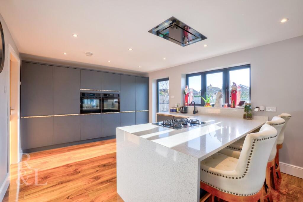 11 Homecroft (25).jpg