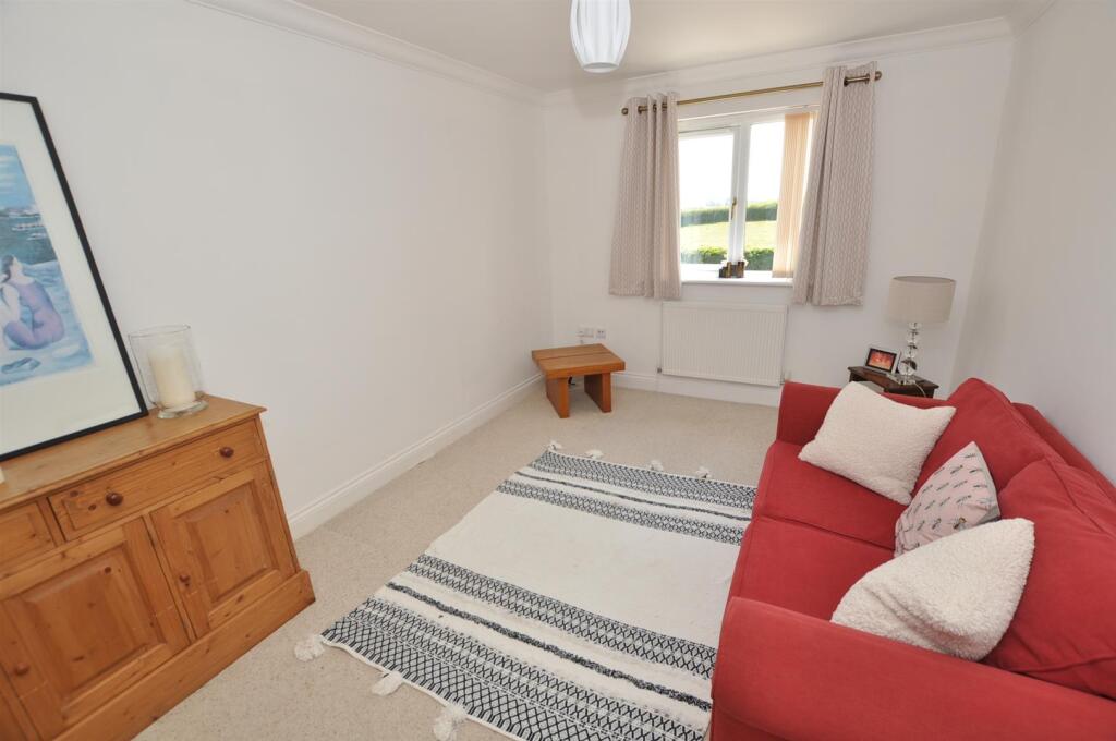 Home Office/Sitting room