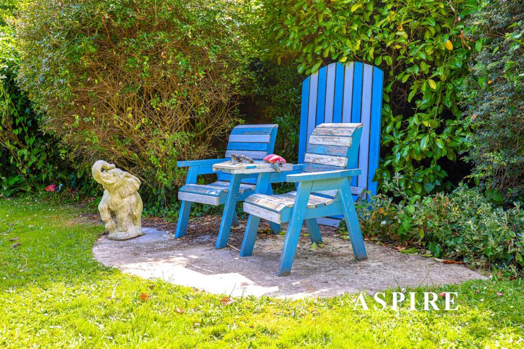 Crowstone Water1030.jpg