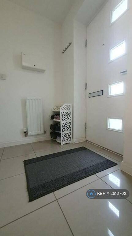 Entrance/Hallway