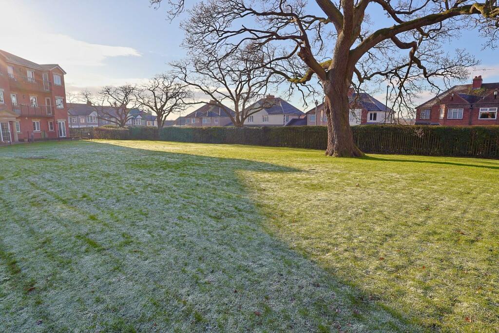 Front Communal Lawn
