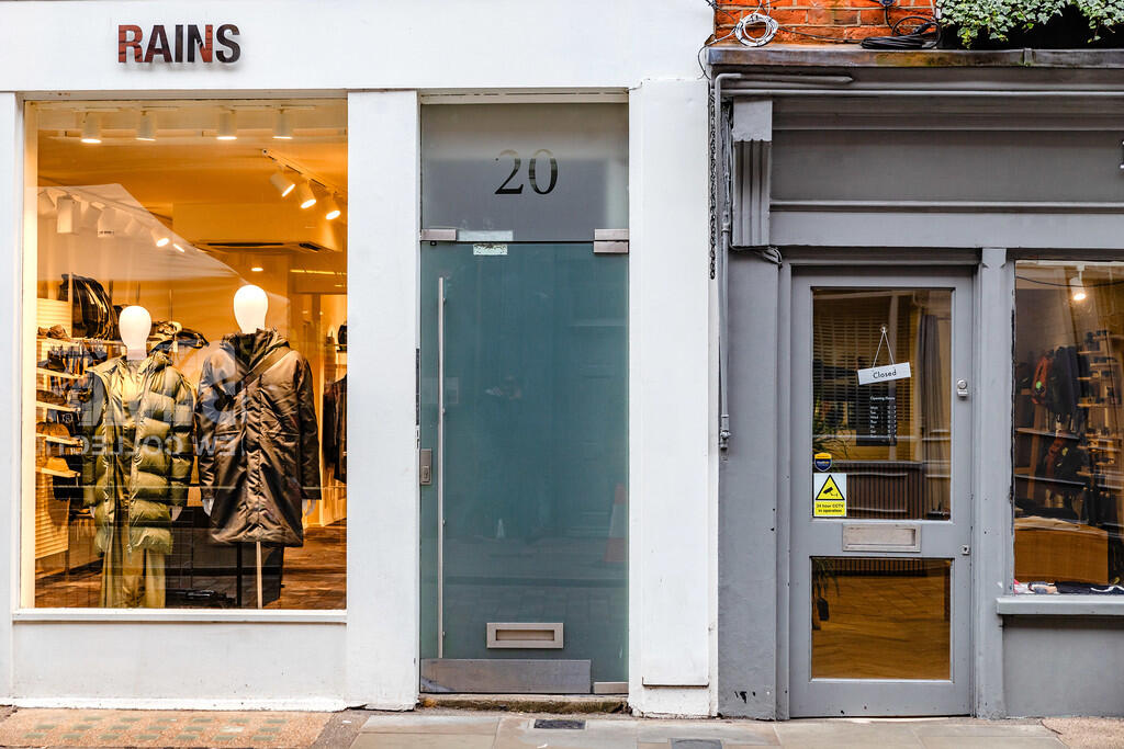 Earlham Street Se...