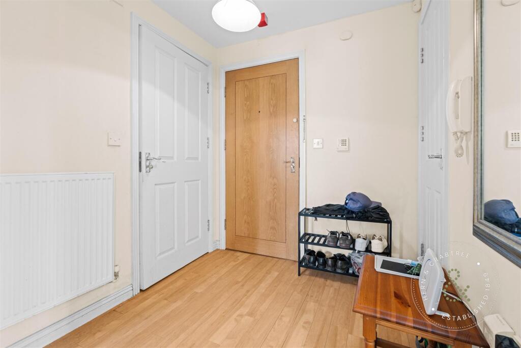 Phoenix Way Heath, Cardiff (12).jpg