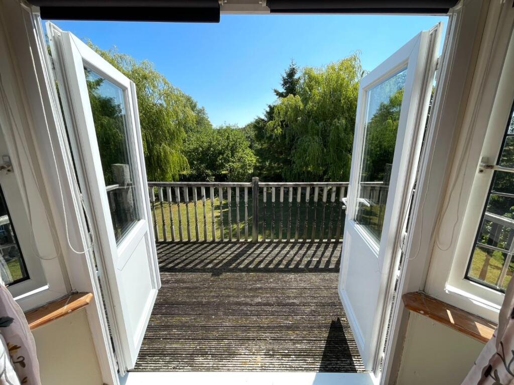 Veranda.JPG