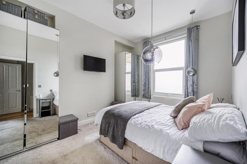 Larden road (12).jpg