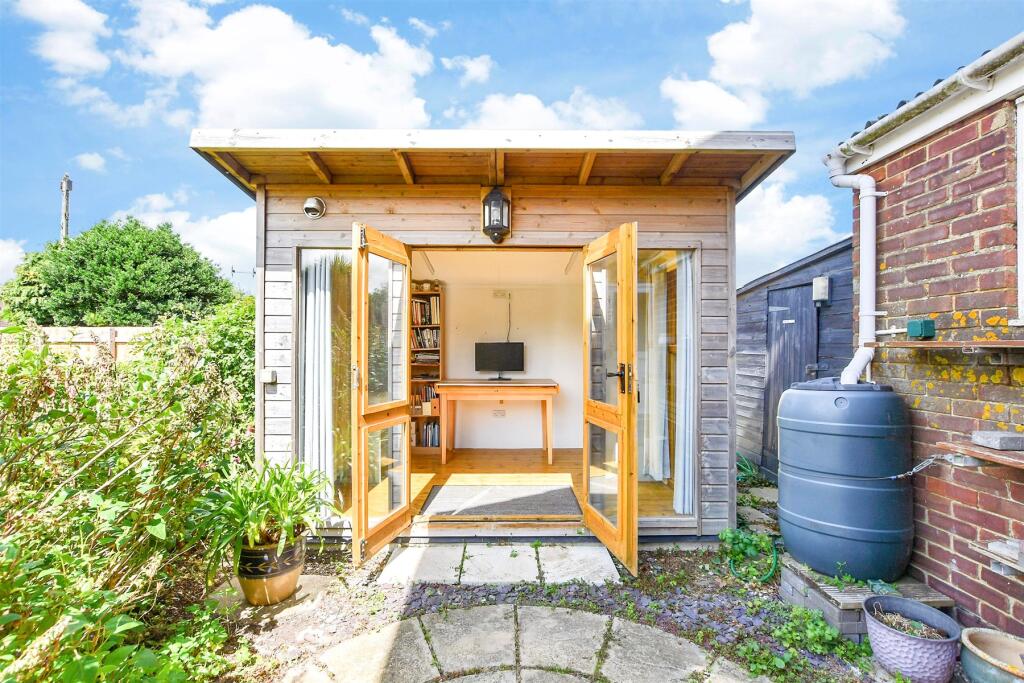 Workshop/Outbuildings