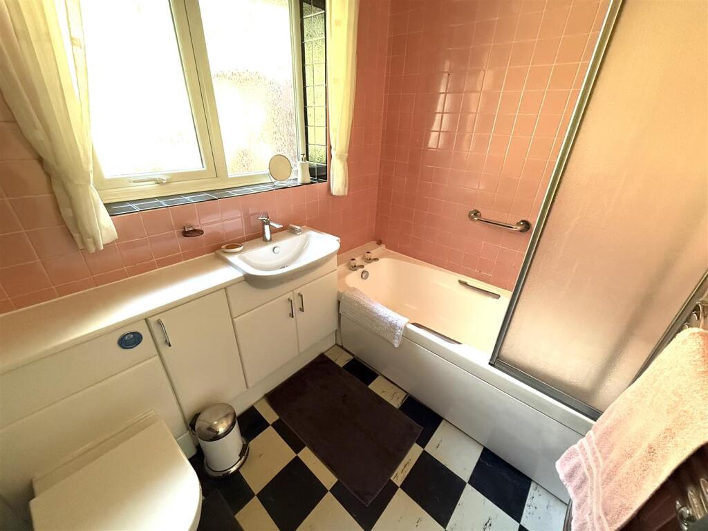 16 the pingle bath.jpeg