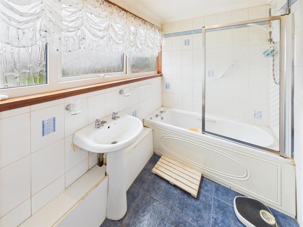 CAM01258G0-PR0093-STILL017.jpg