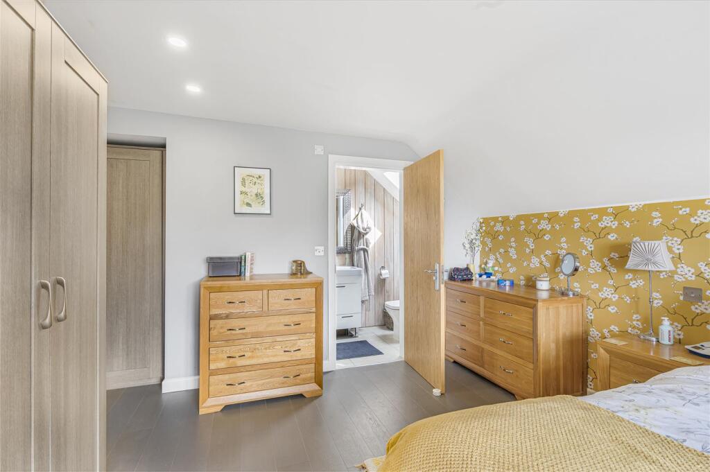 Principle Bedroom with Ensuite