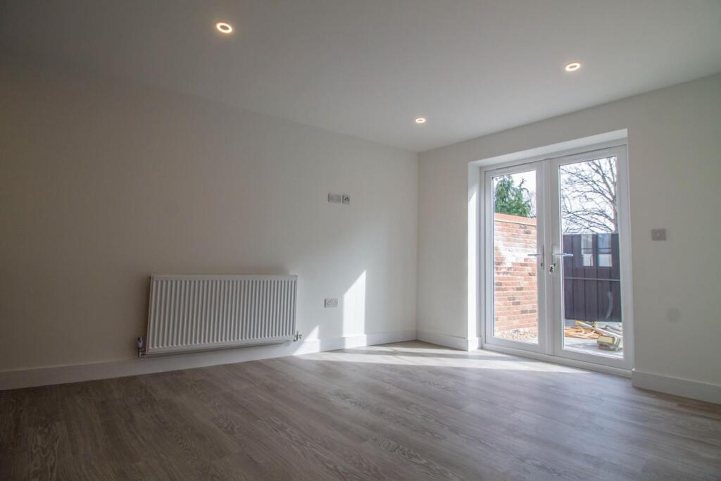 Apartment 1_Saddler's Court [Open-Plan Living Room