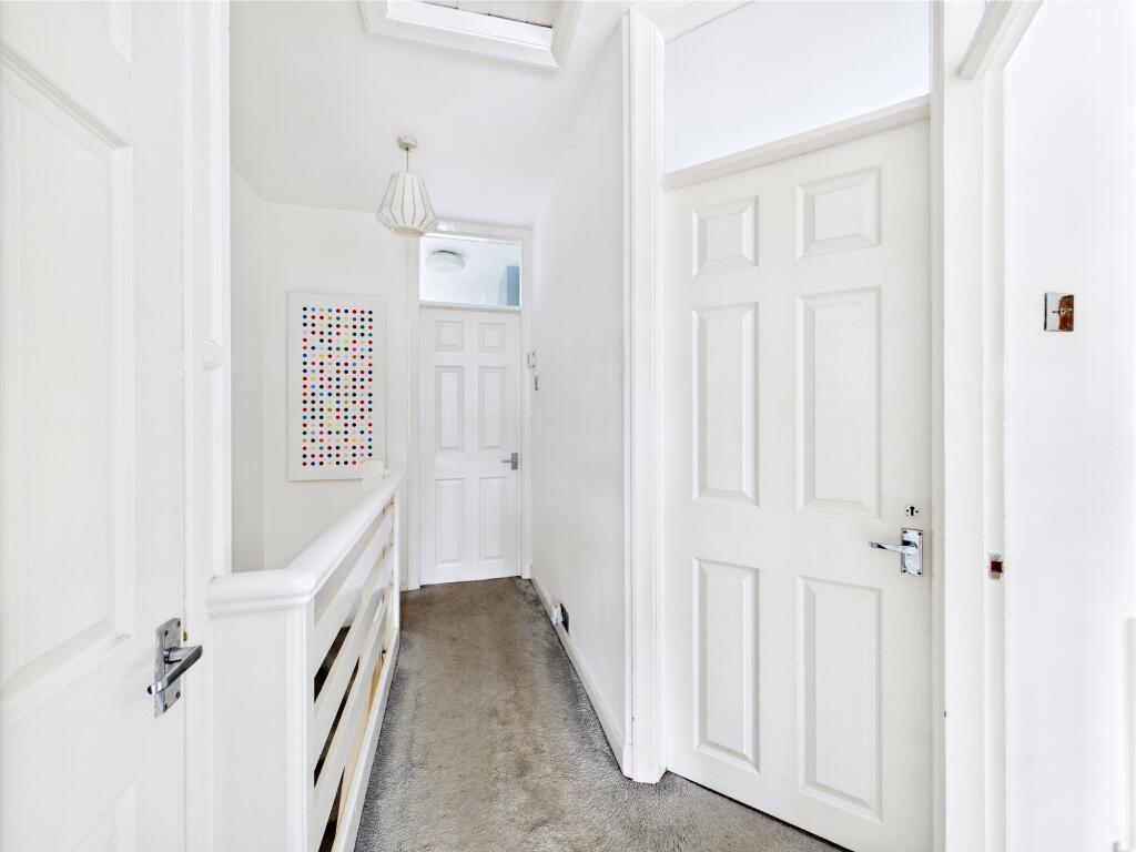 CAM05192G0-PR0067-STILL008