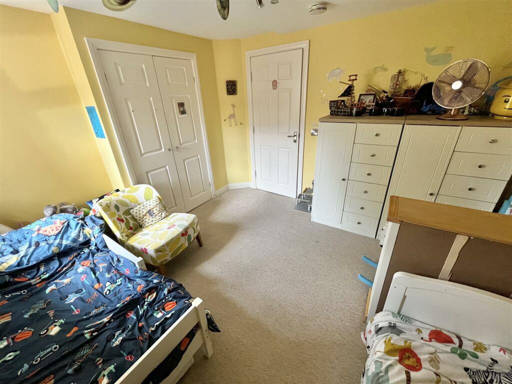 Bedroom 2 Aspect 2.jpg