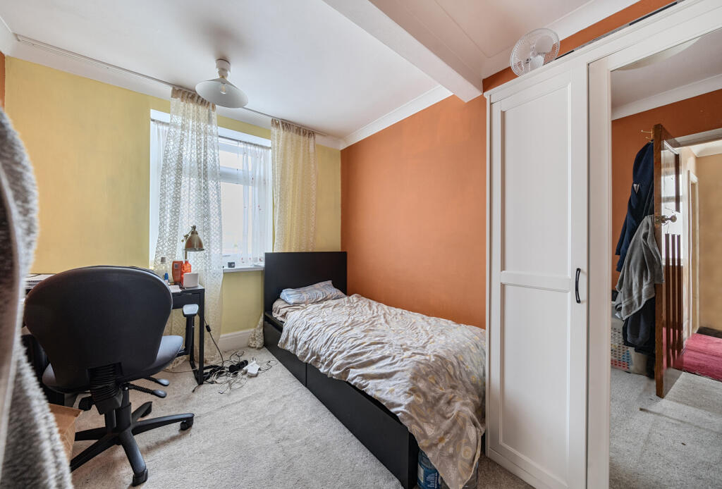 1304047-18-683ef6...