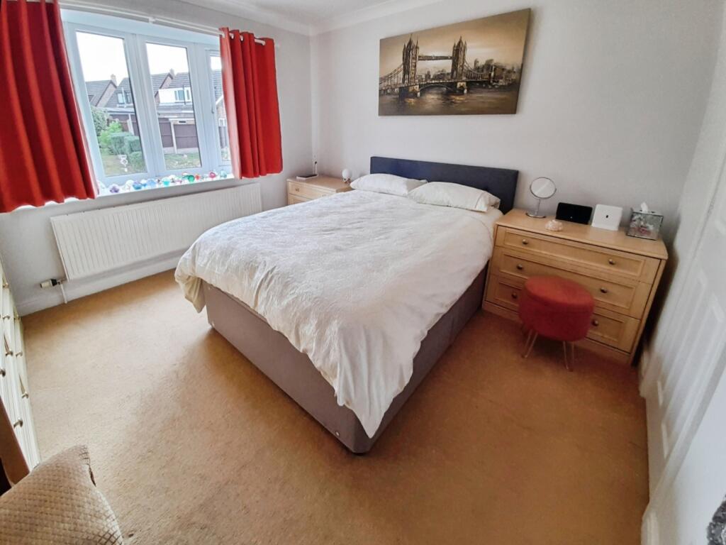pbox-bedroom-334040.jpg