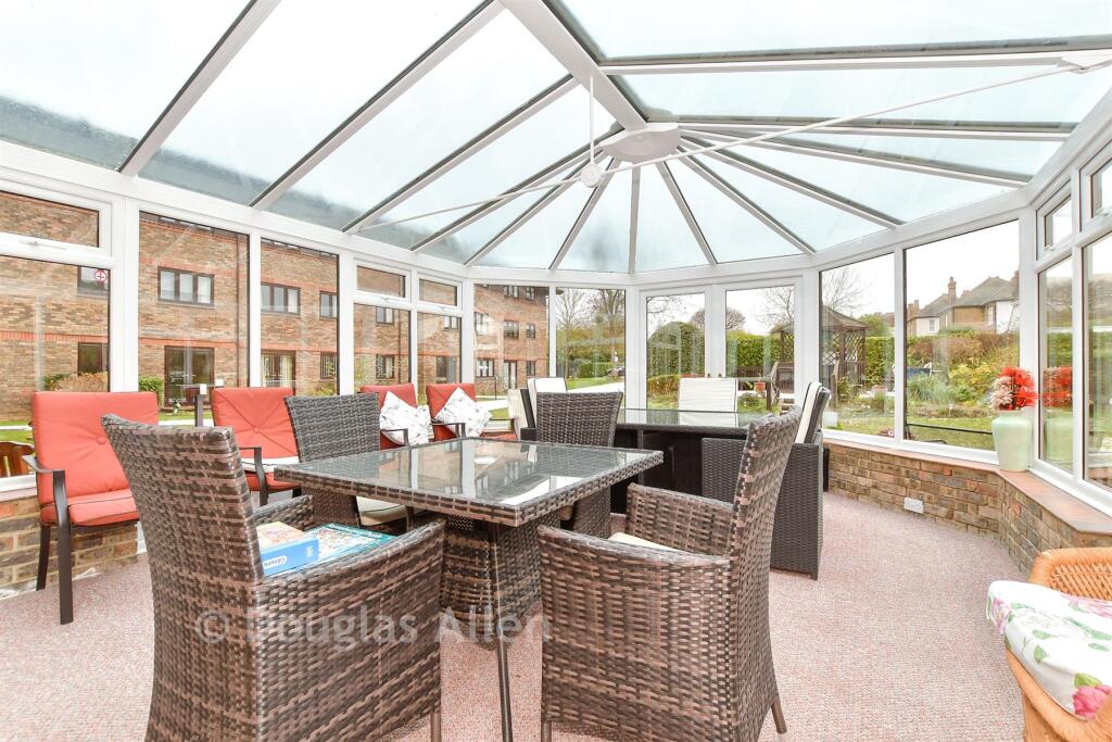 External Lifestyle Photograph