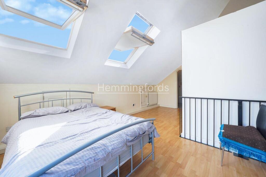 Flat 6, 4, York House,-10.jpg