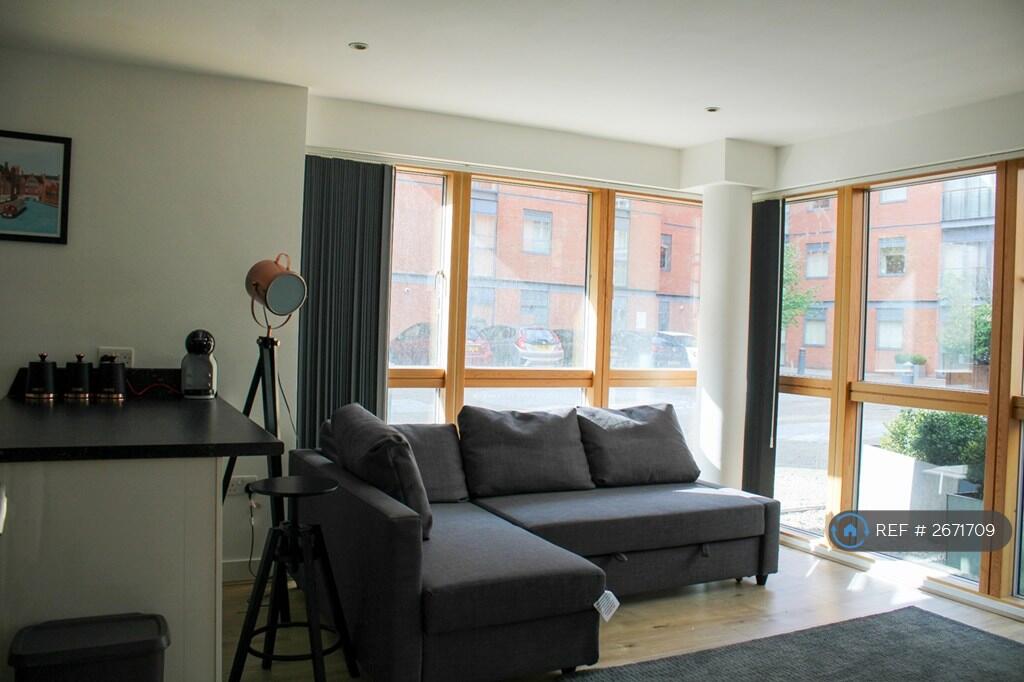 Lounge 3