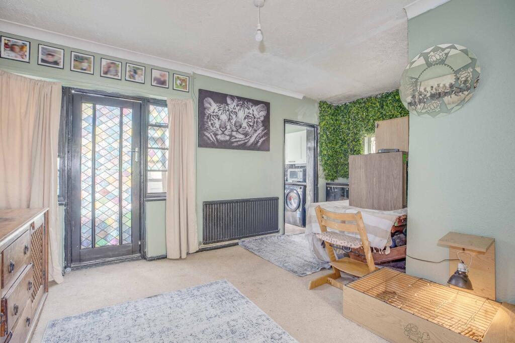 81 Seymour Park Road, SL7 3ES (LOW RES)-8