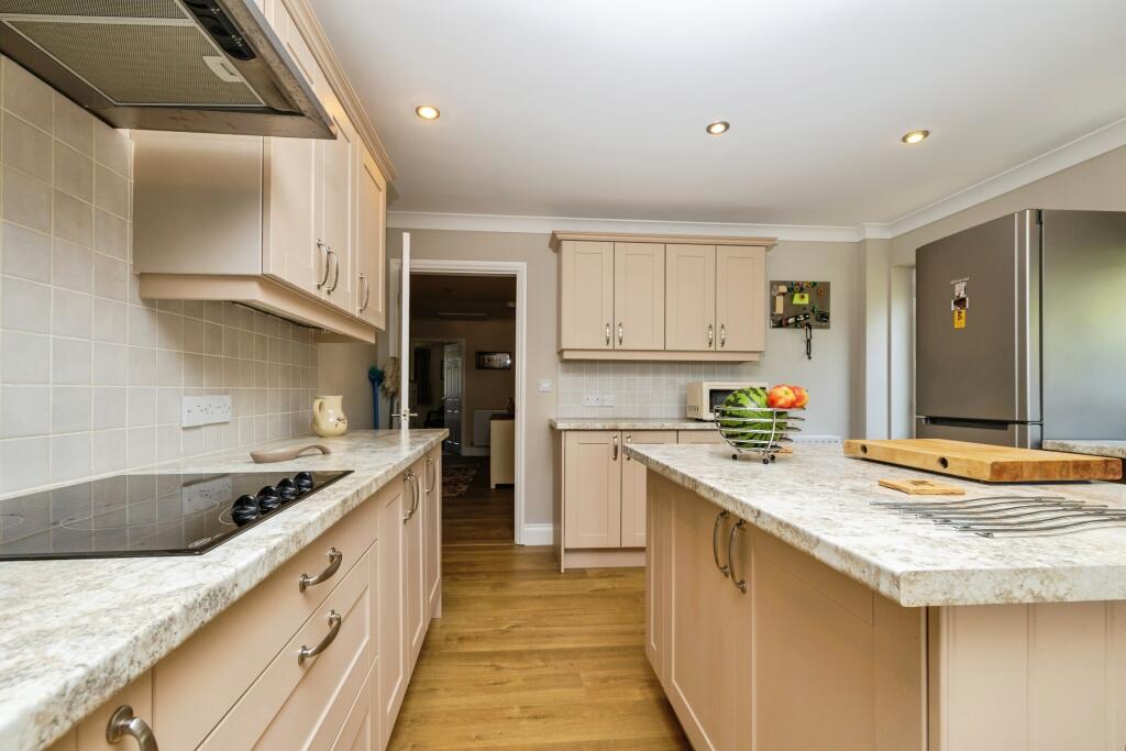 Kitchen diner