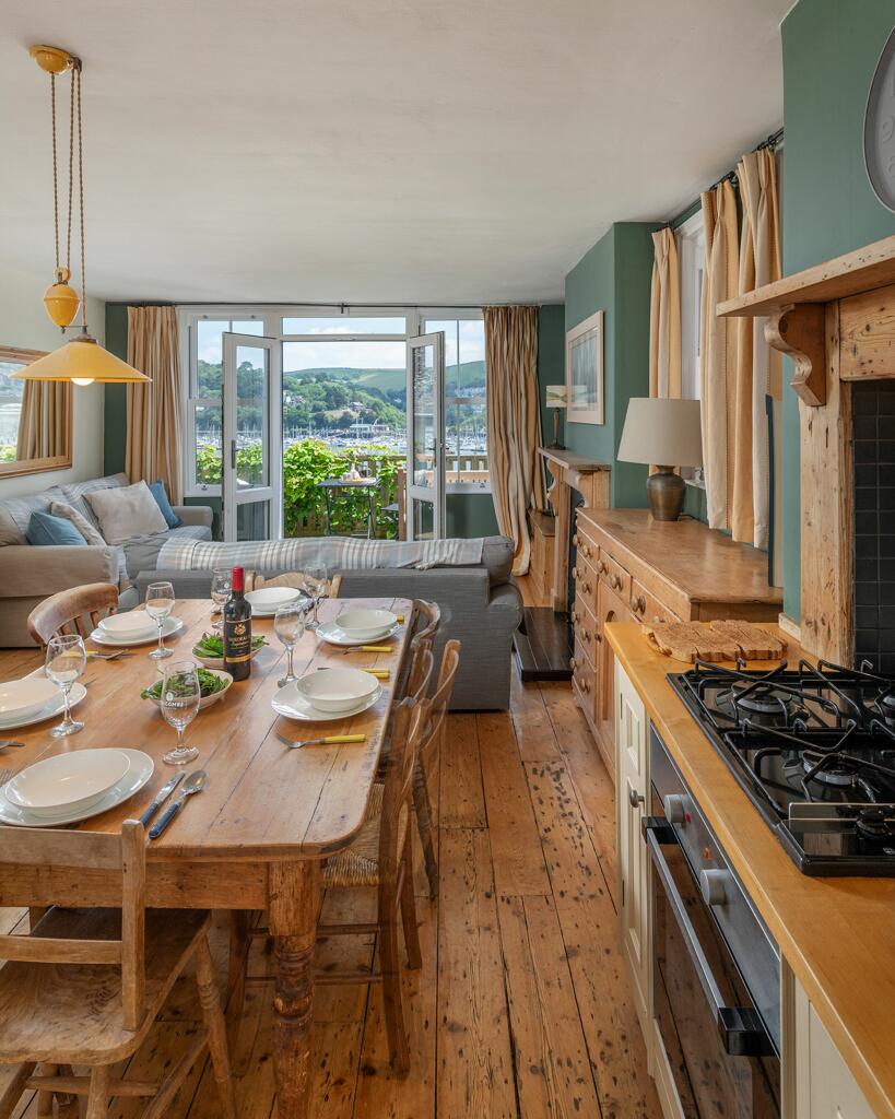 Dining Area_19 Above Town, Dartmouth