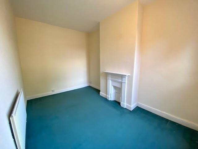 1 Frog Lane - bedroom 2.jpg