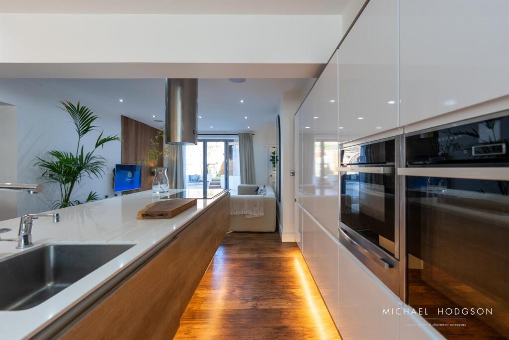 Family / Dining Room / Kitchen