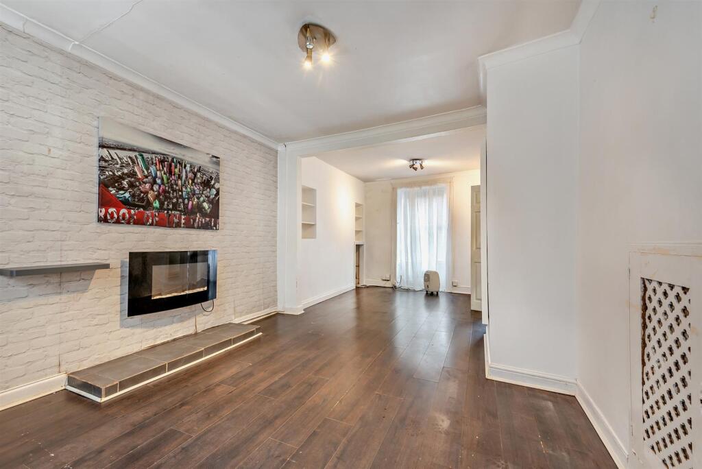 8673210-interior06-800.jpg
