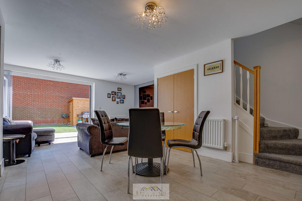Dining area 1.1