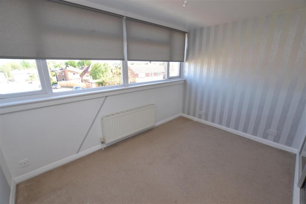FRONT BEDROOM