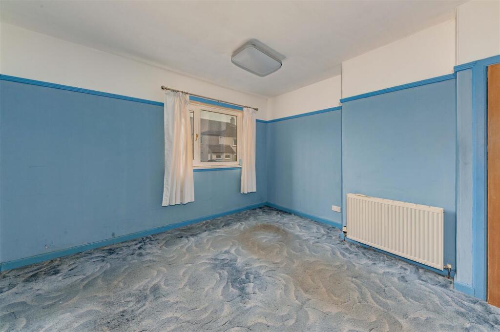 35 Norman View Leuchars-8.JPG