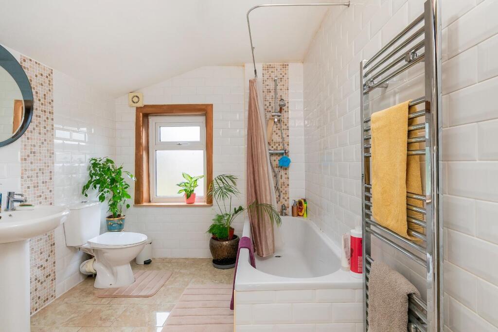 1W1R3RD - Bathroom C.jpg