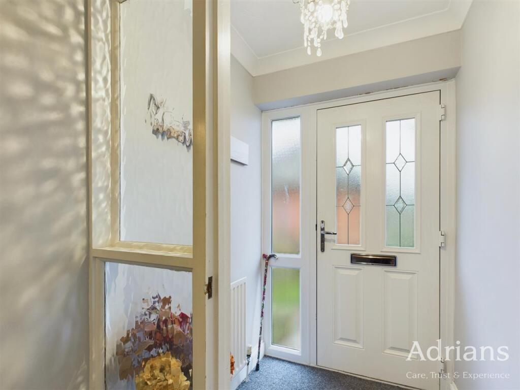 ENTRANCE PORCH