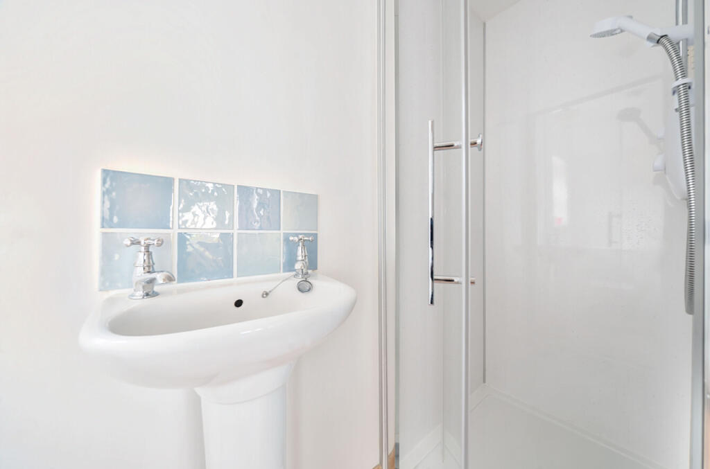 1333232-18-6891d8...