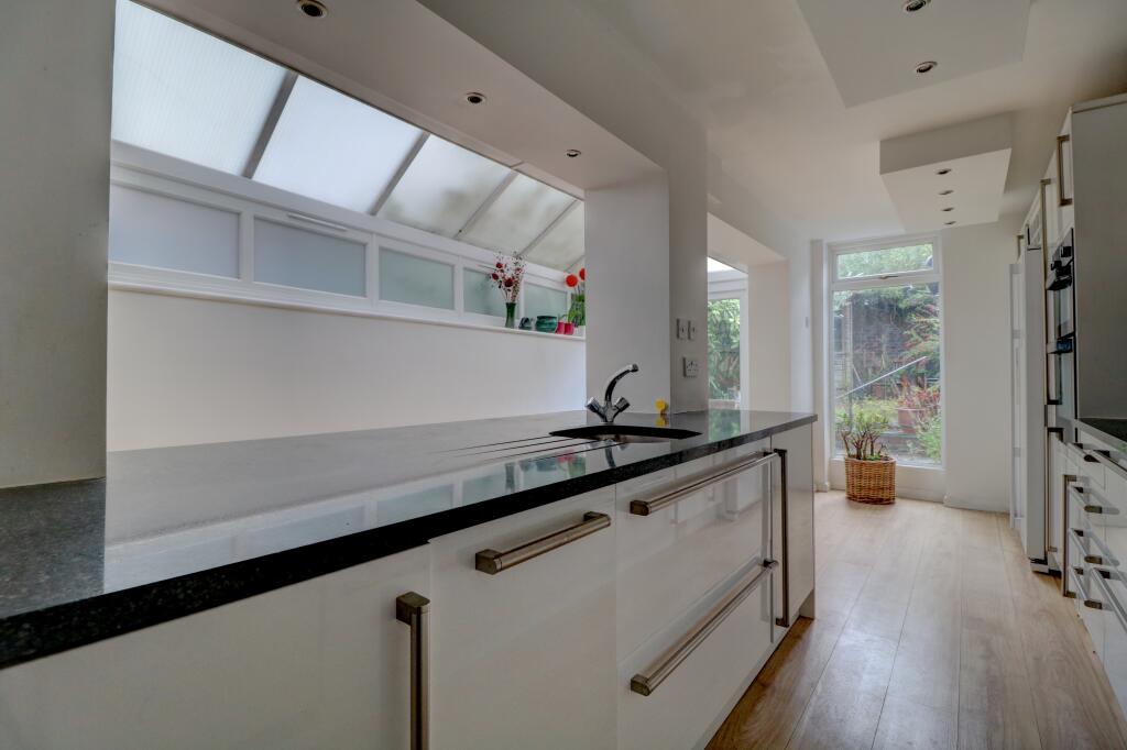 Kitchen-Breakfast Room