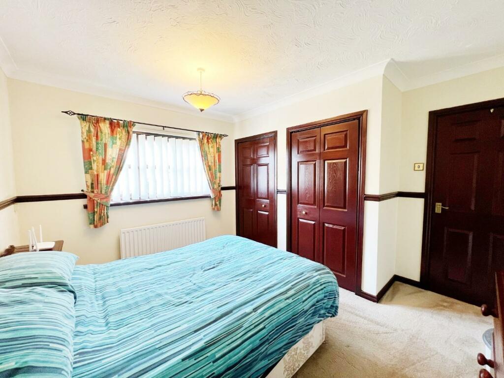 Bedroom 2 pic 2.jpg