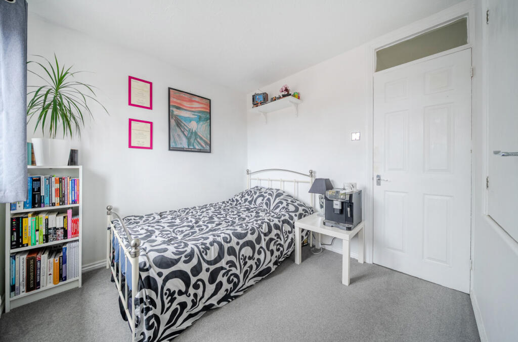 1383569-7-691dcbc...