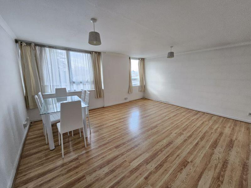 Duncan Close, Barnet