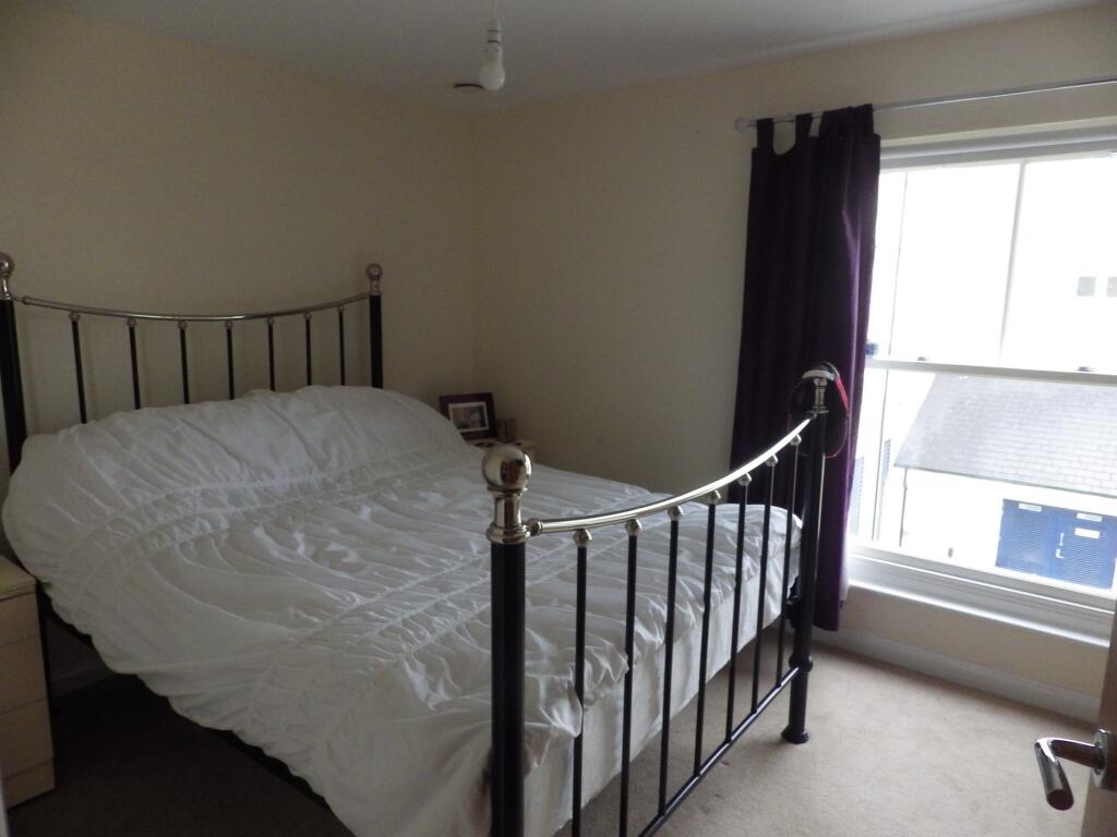 Picture 4