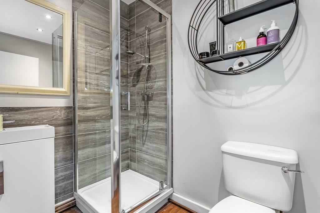 Shower room.jpg