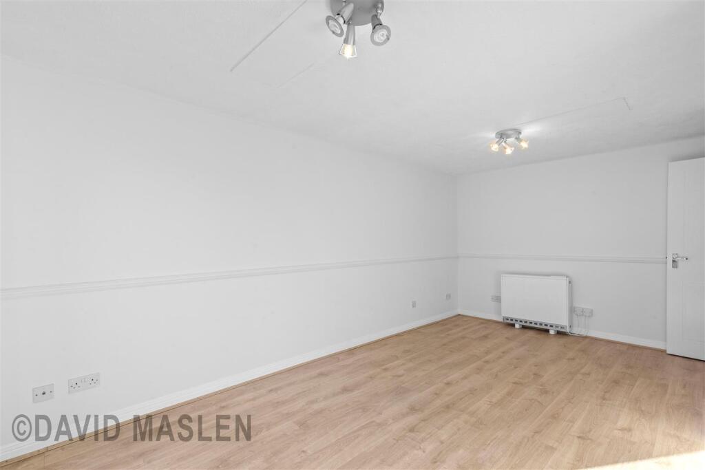 living room2.jpeg