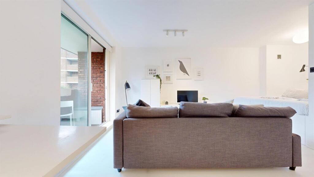 67b4a74b5cdb30760a5544e1_ee4015bebb0396c6d48351b35