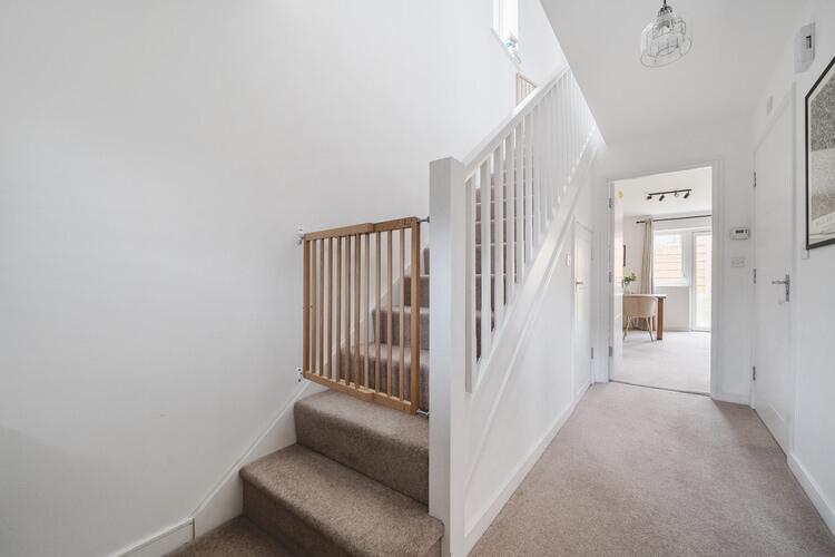 1301407 12 6836fd00ef61e