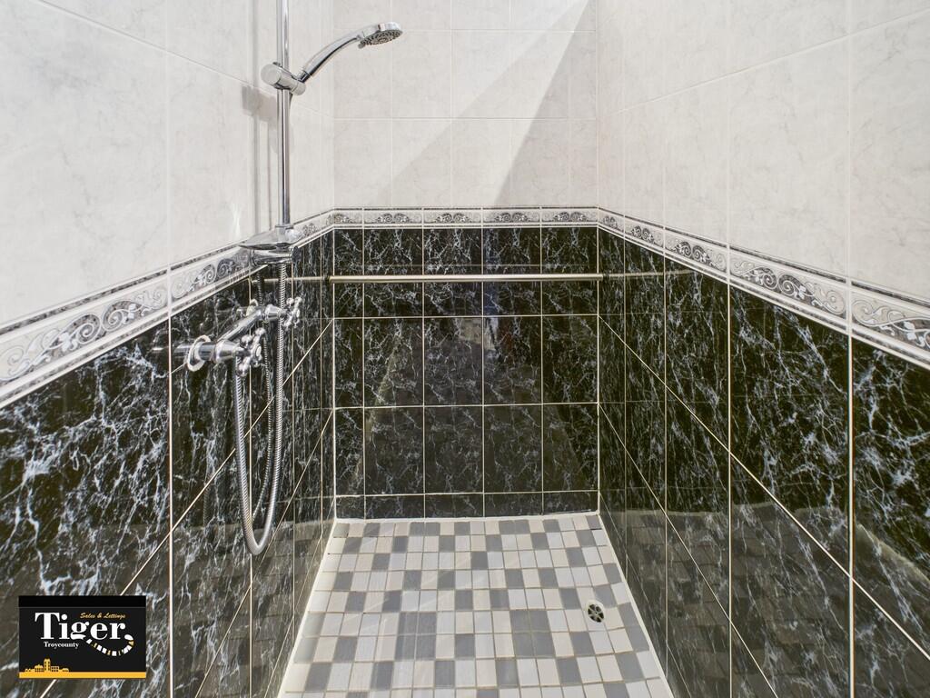 CAM02176G0-PR0788...