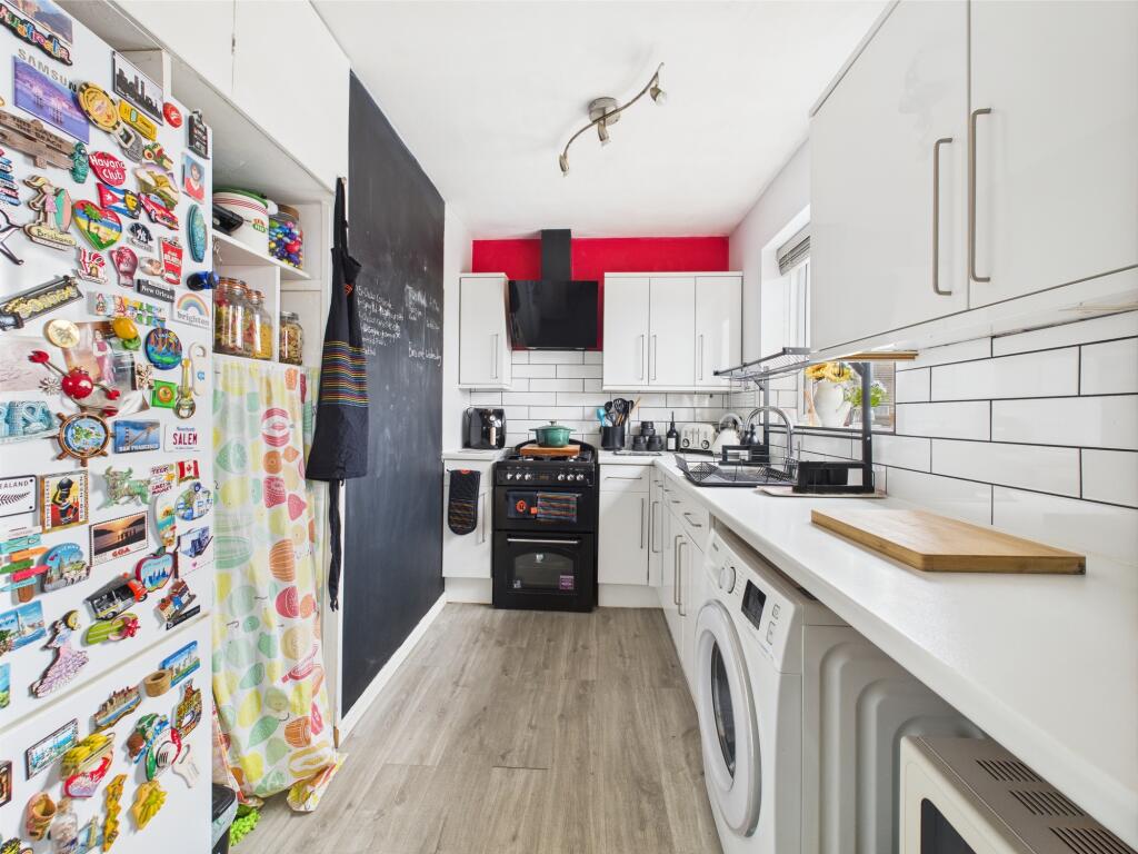 CAM05192G0-PR0069-STILL006