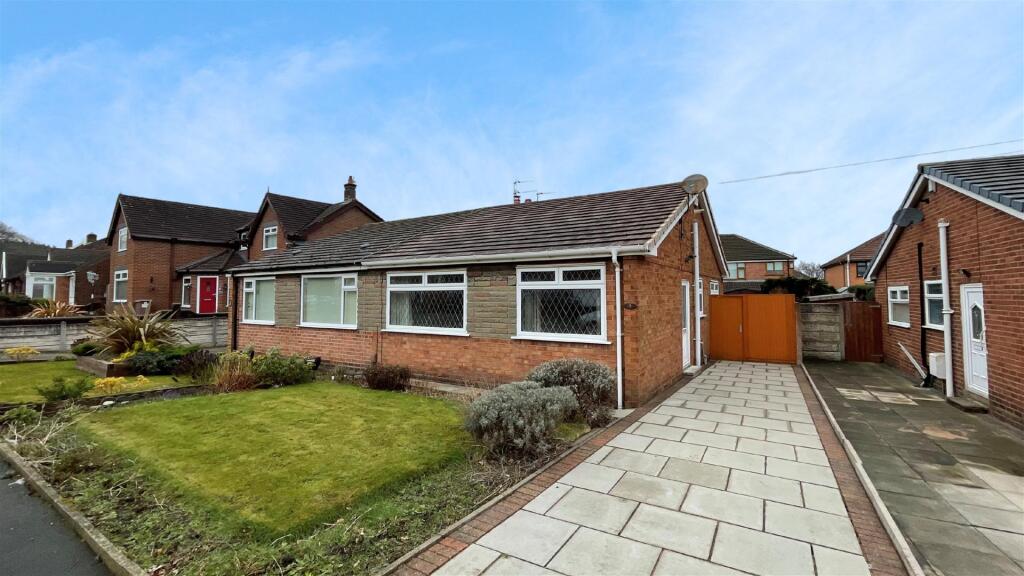 Oak Tree Road For Sale