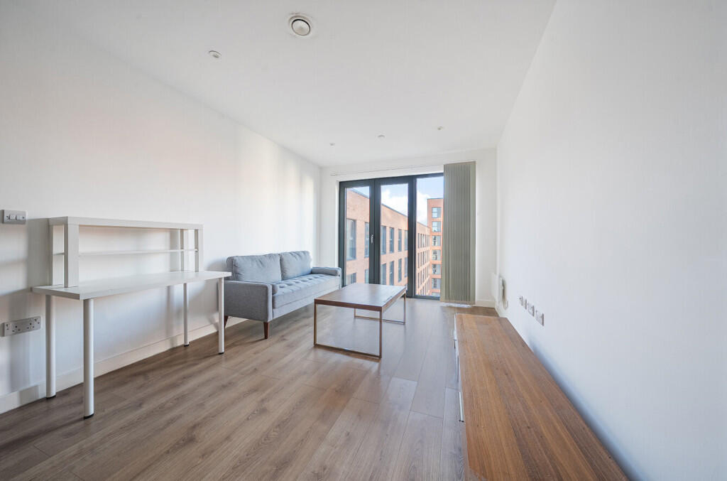 1385345-7-6926d8c...