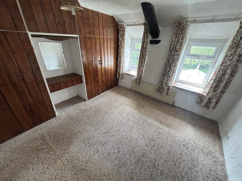 BEDROOM 1 T202508041512.jpg