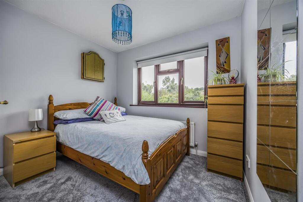 1 Conifer Drive, Hambrook-PorticoMarketing-Nexa-4.